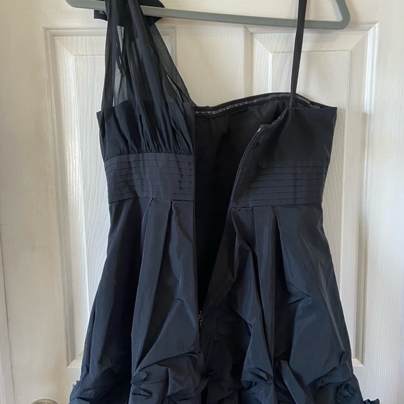BCBGMAXAZRIA One Shoulder Party Dress Winter Formal Black Size 6 - Picture 7 of 10